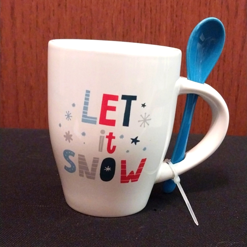 🌲LET IT SNOW MUG WITH SPOON SLOT
